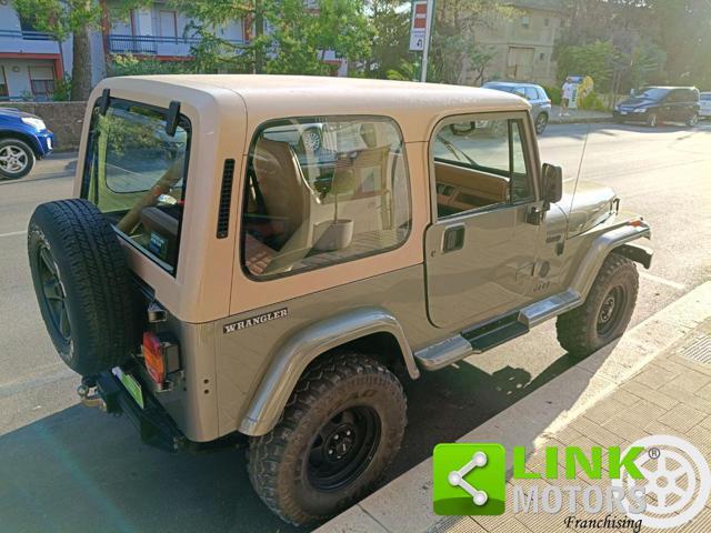 JEEP Wrangler SAHARA 2.5 BENZINA ASI
