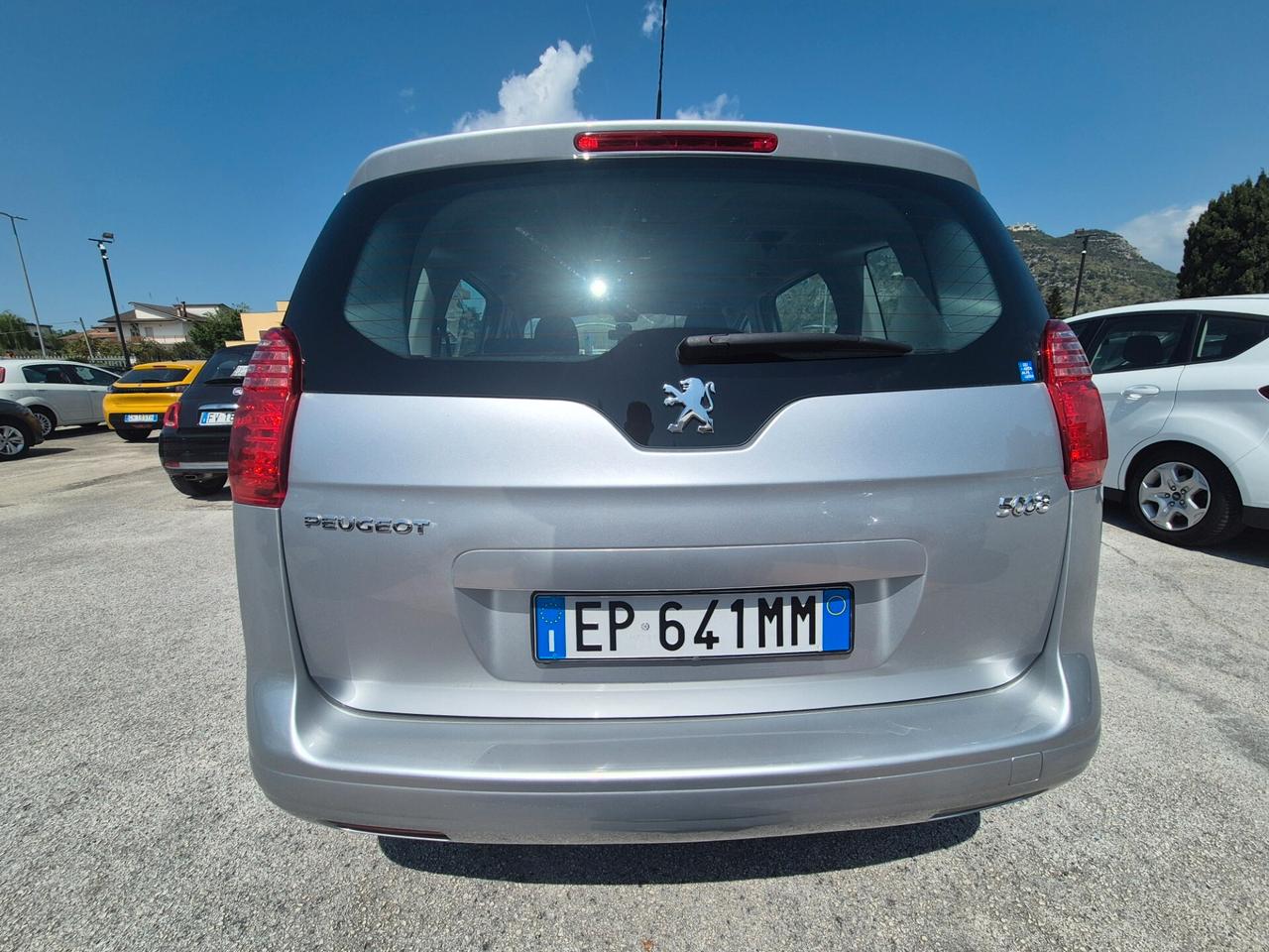 Peugeot 5008 1.6 HDi 115CV Active