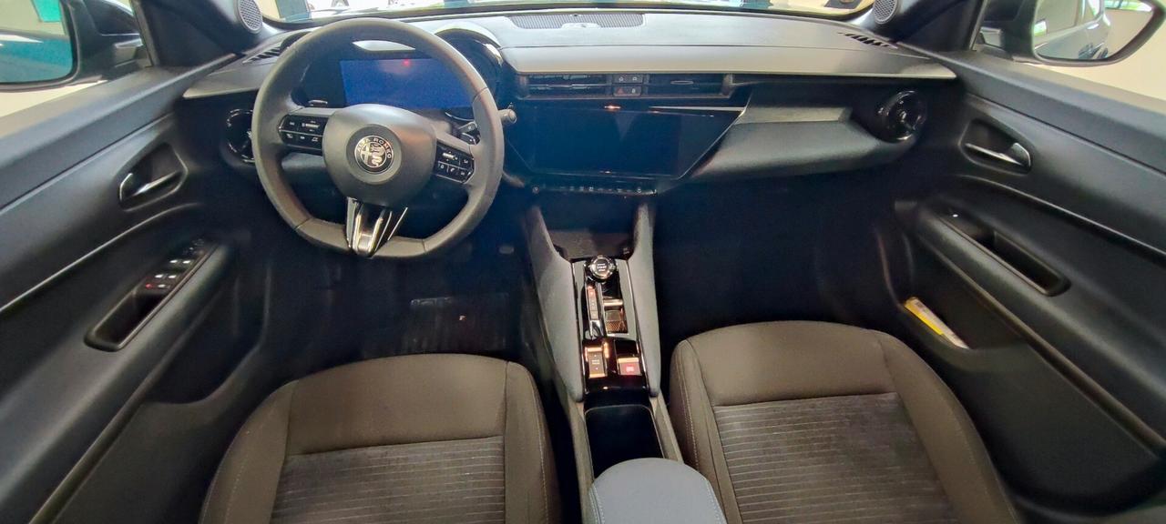 Alfa Romeo Junior 1.2 136 CV Hybrid eDCT6 Speciale