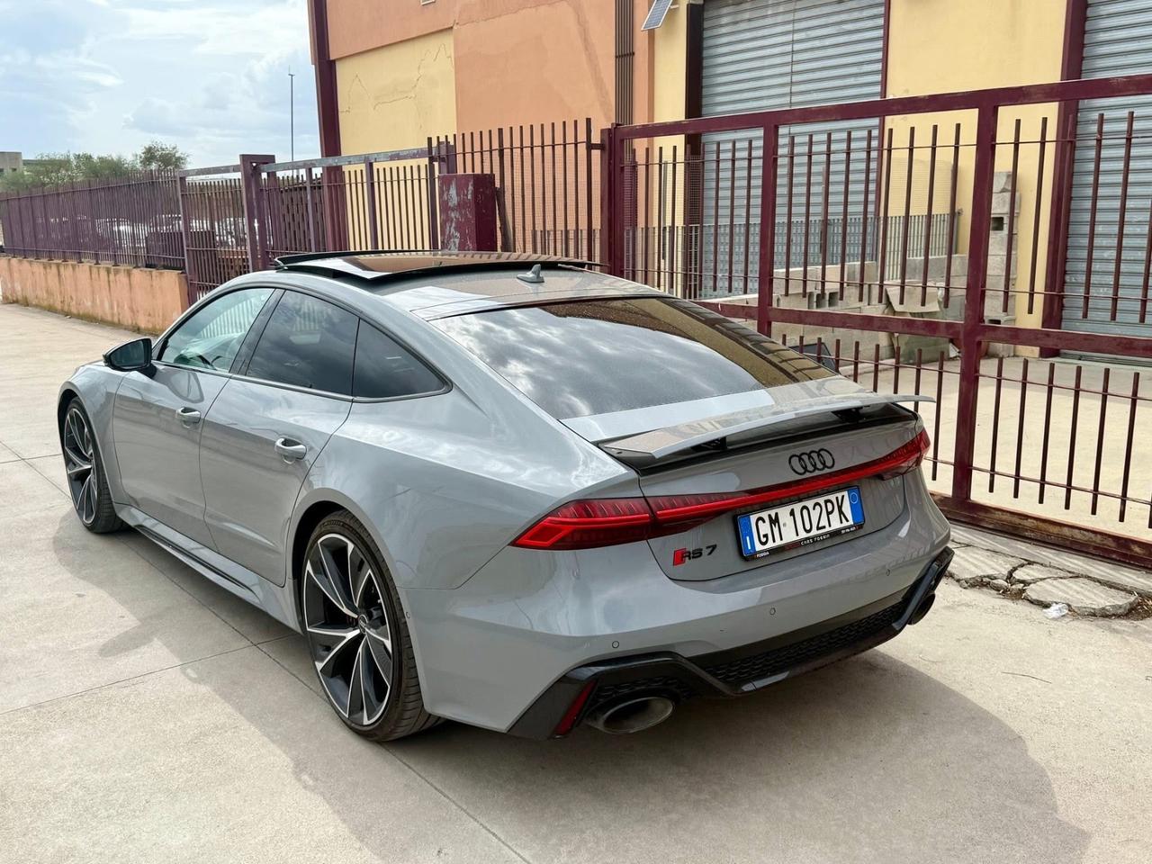 Audi A7 RS 7 SPB quattro tiptronic performance