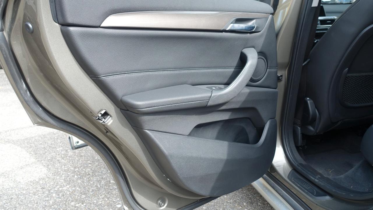 Bmw X1 sDrive18d xLine