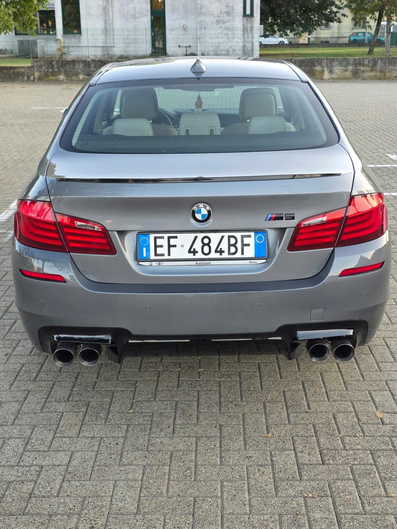 BMW 520d Pack M5