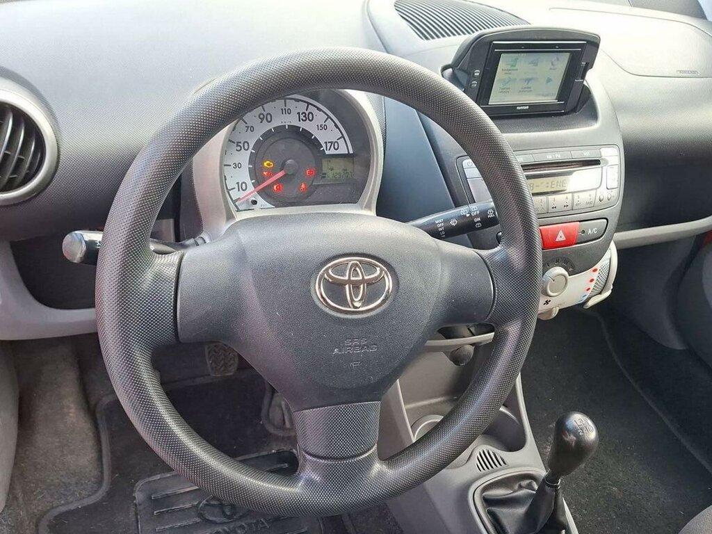 Toyota Aygo 3 Porte 1.0 Now Red Edition