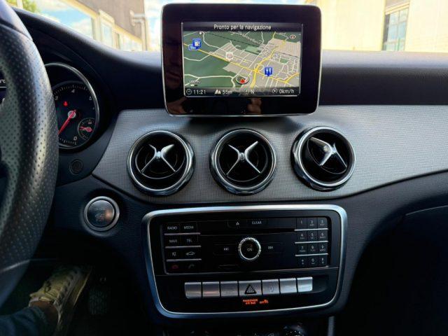 MERCEDES-BENZ GLA 180 d Sport NAVI - LED - PDC POST. - BT - 18