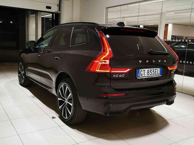 VOLVO XC60 B4 (d) AWD automatico Ultimate Dark