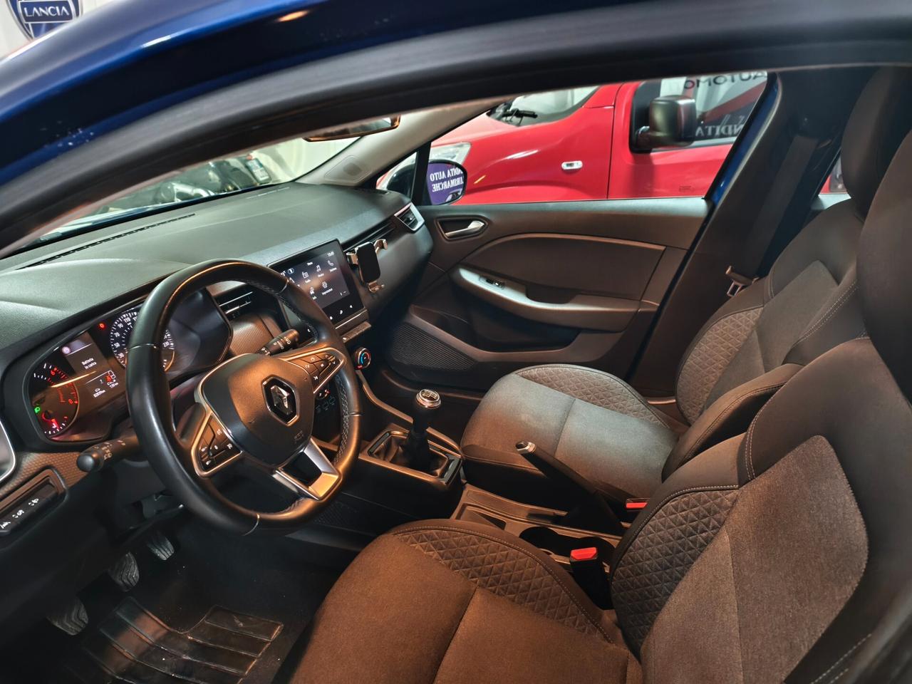 Renault Clio TCe 90 CV 5 porte Equilibre 2022(12 mesi di GARANZIA)