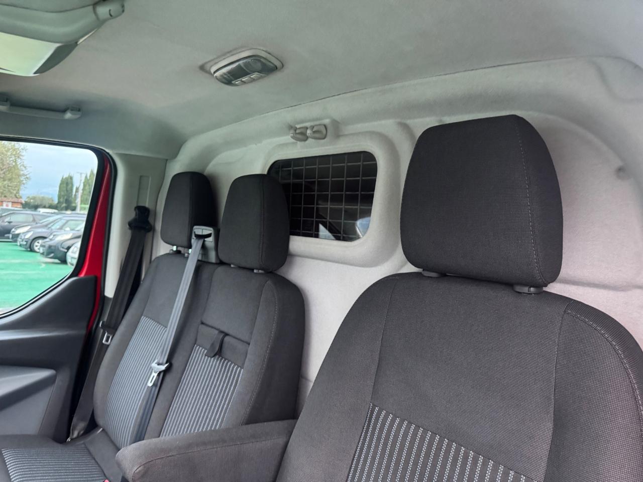 Ford Transit Custom 270 2.2 TDCi 155CV PC Furgone Trend