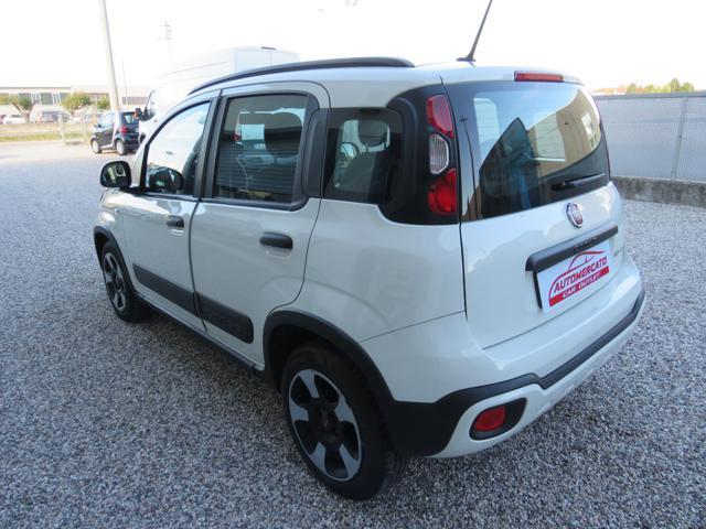 FIAT Panda 1.0 FireFly S&S Hyb. Cross