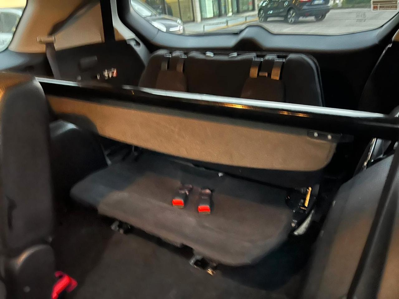 Mitsubishi Outlander 2.2 DI-D TC-SST Instyle DPF 7p