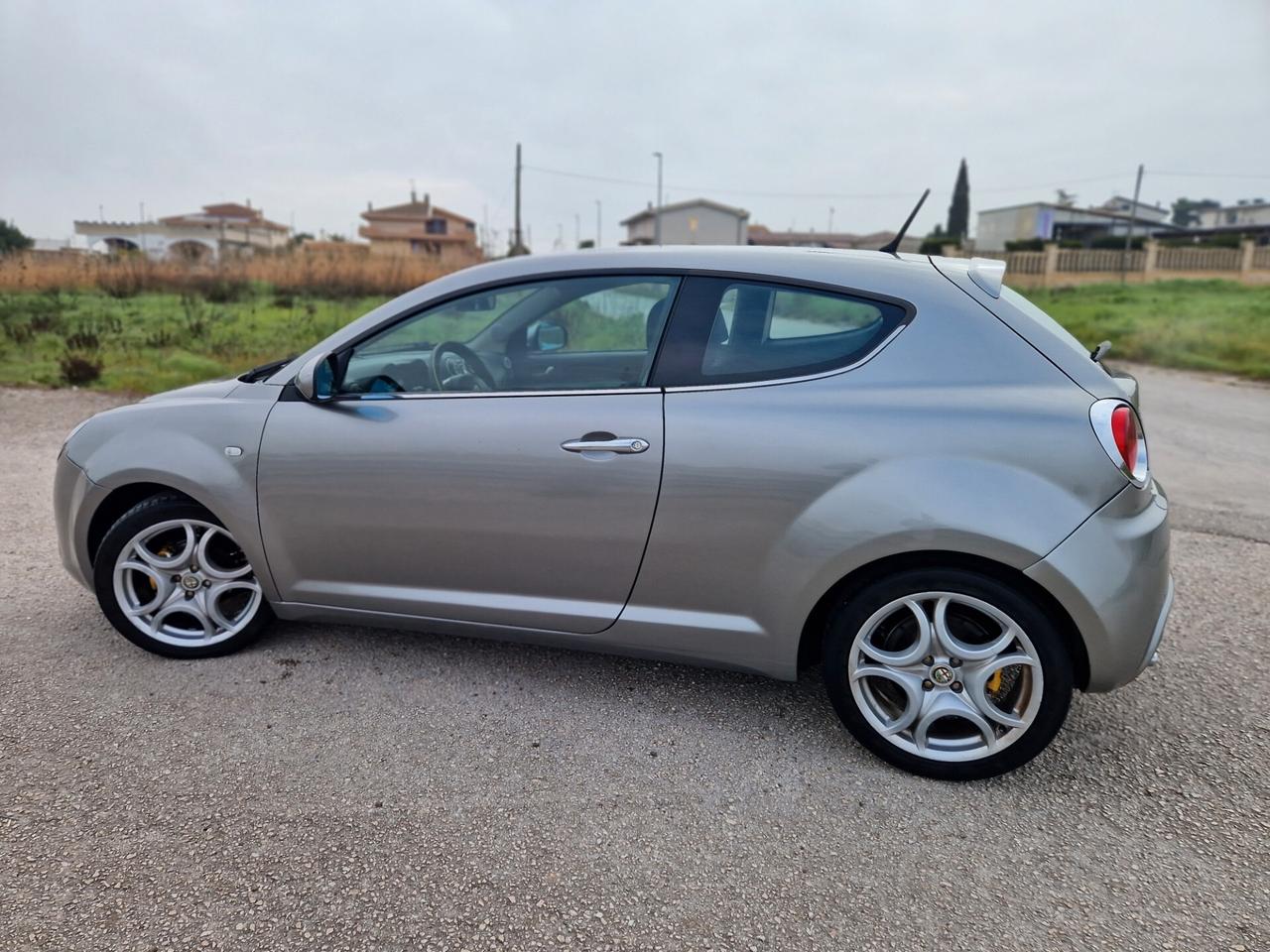 Alfa Romeo MiTo 1.4 78 CV Distinctive Sport Pack