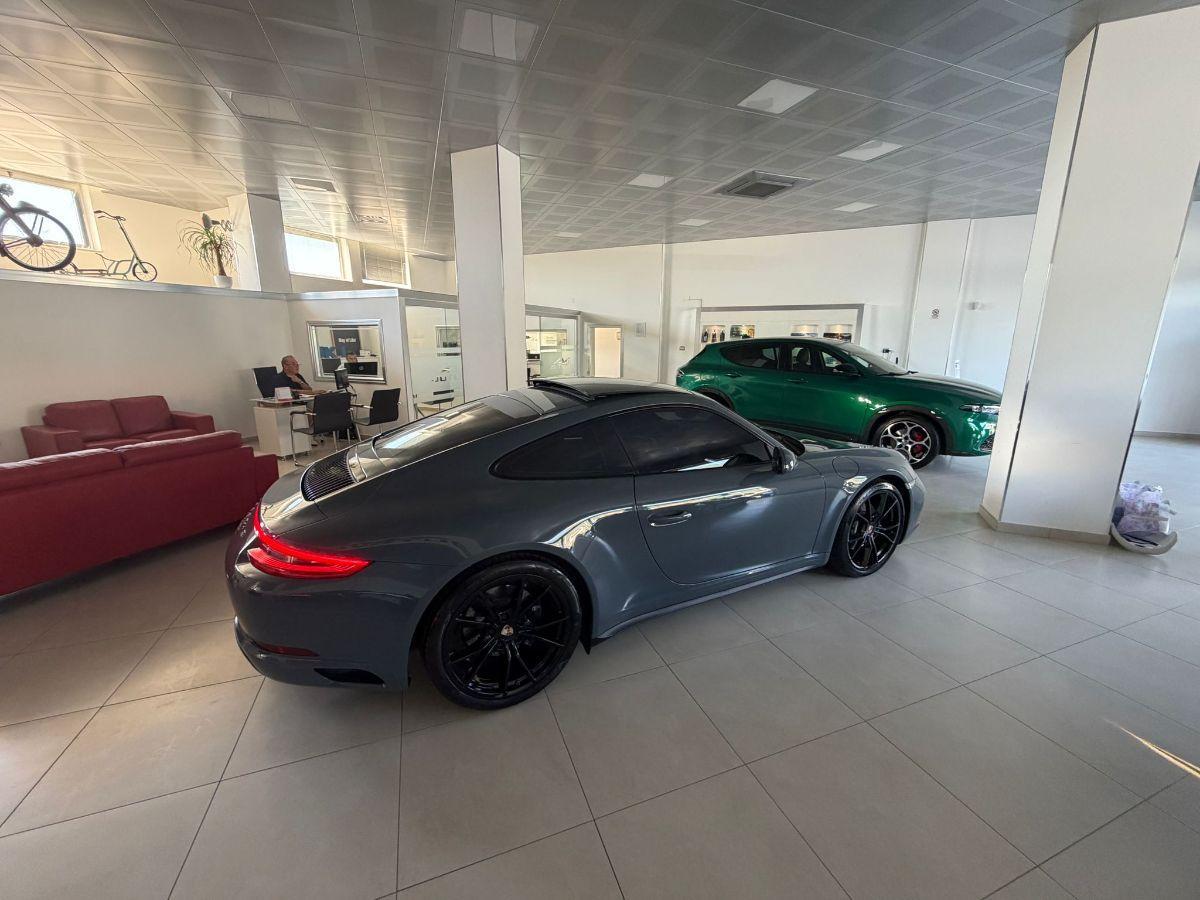 PORSCHE - 911 CoupÃ¨ - 911 3.0 Carrera 4 CoupÃ©