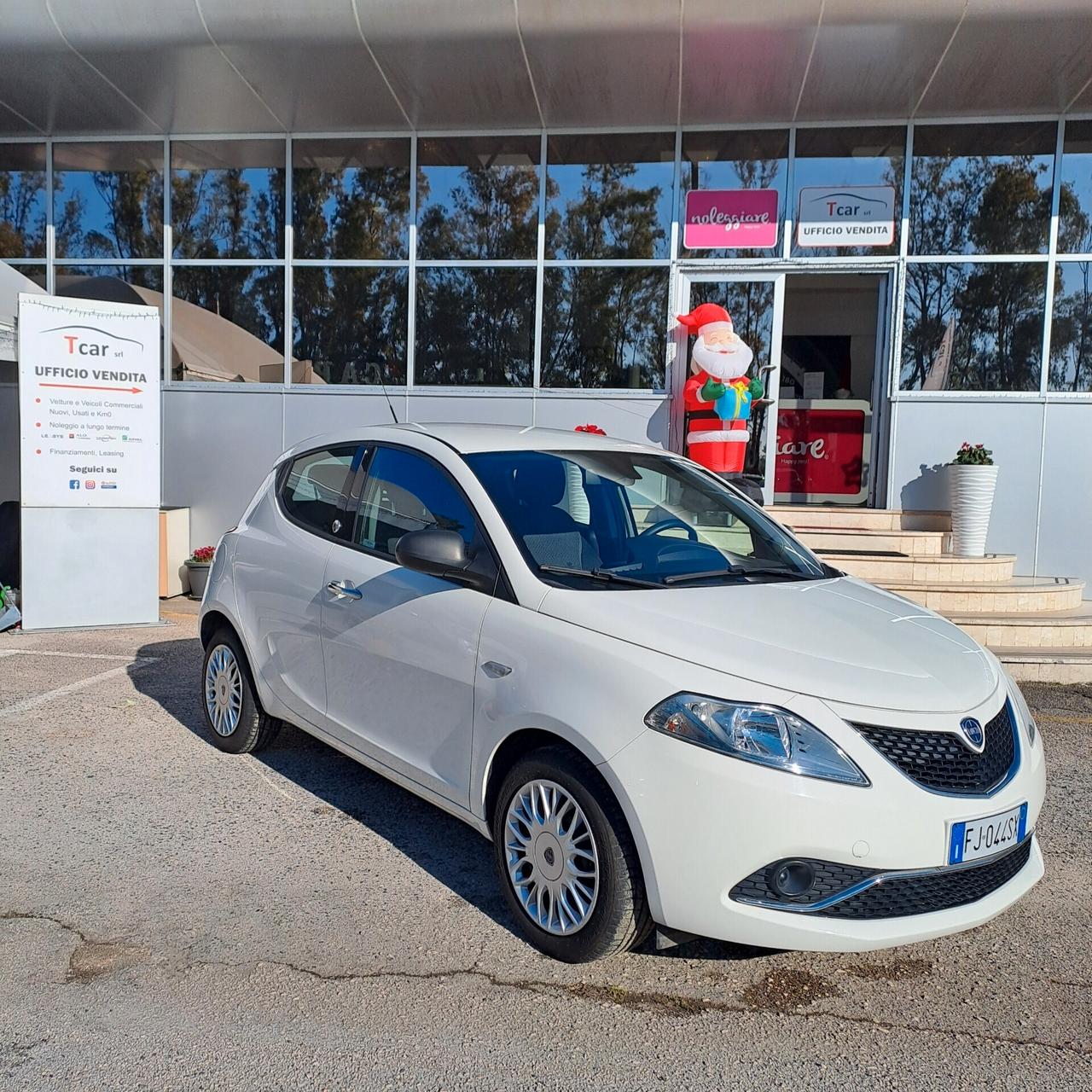 Lancia Ypsilon 1.2 Ecochic 69 Cv Silver