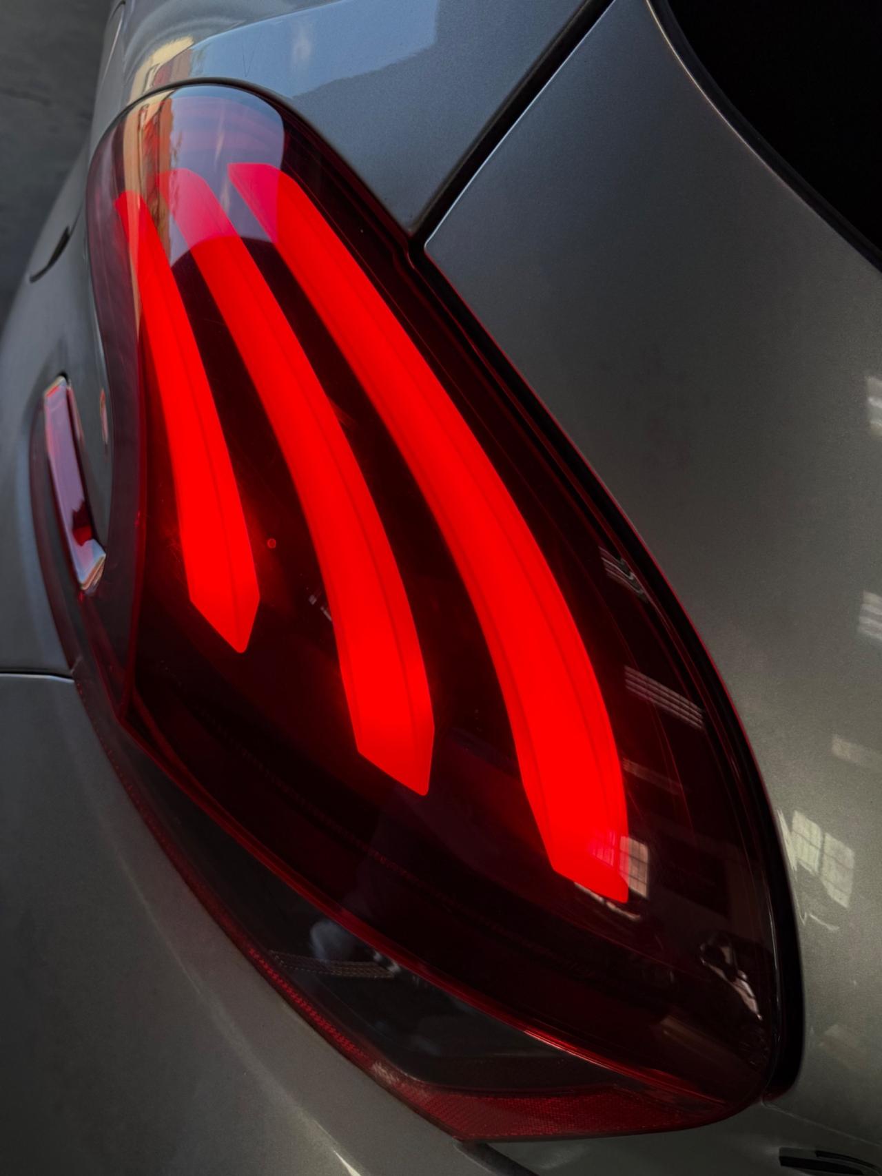 Peugeot 208 BlueHDi 5 porte GT Line