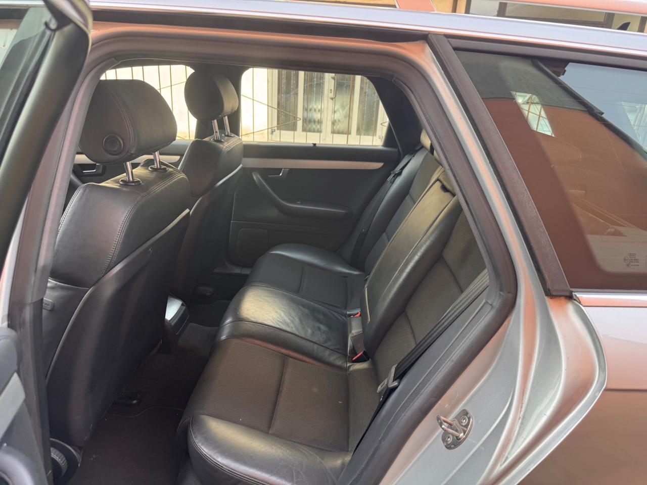 Audi A4 2.0 Tdi S-Line Perfetta