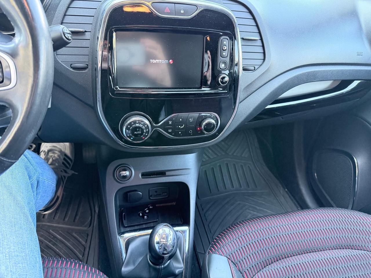 Renault Captur 0.9 tce Intens (energy r-link) 90cv E6