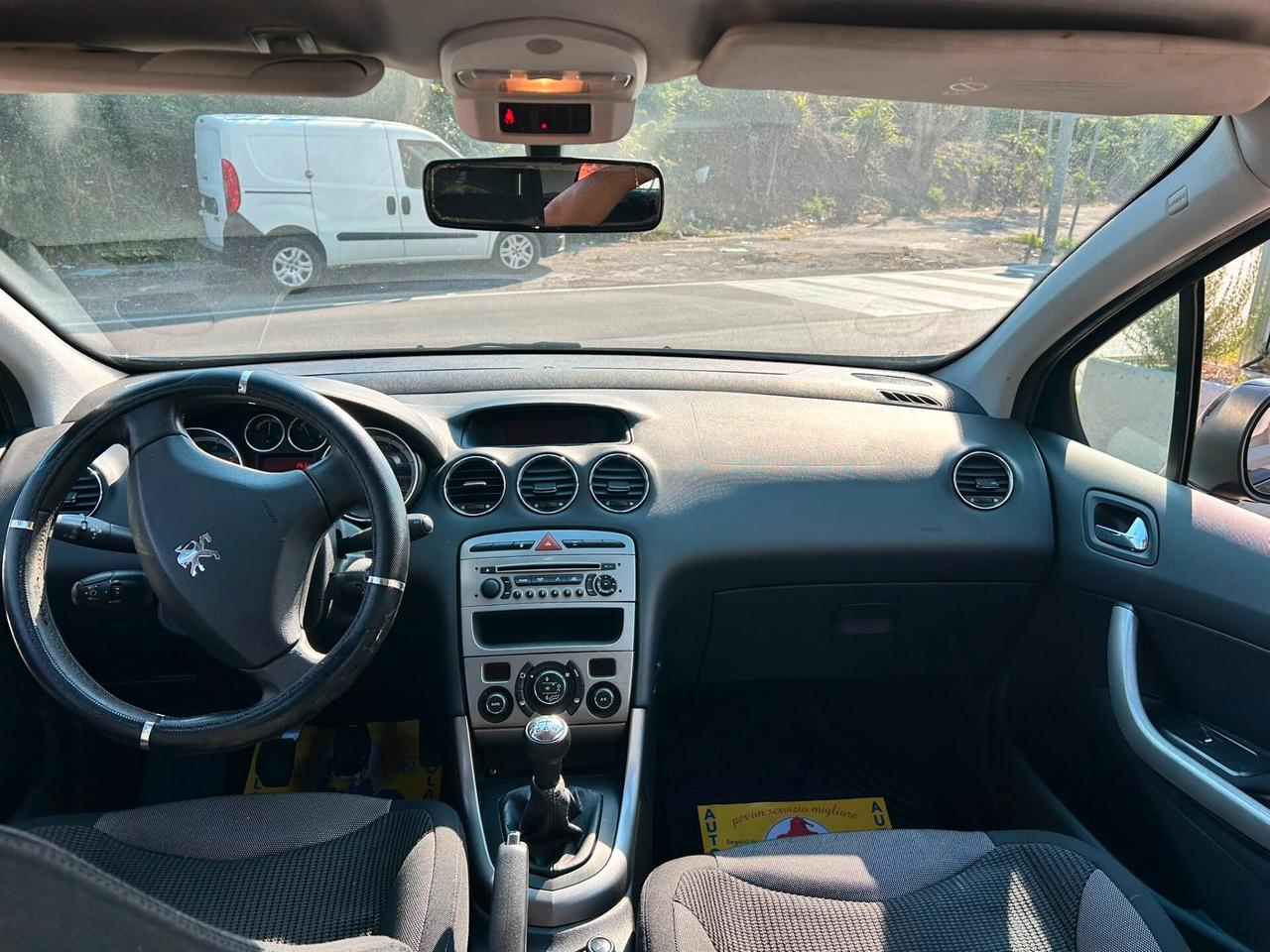 Peugeot 308 1.6 VTi 120CV 5p. Active