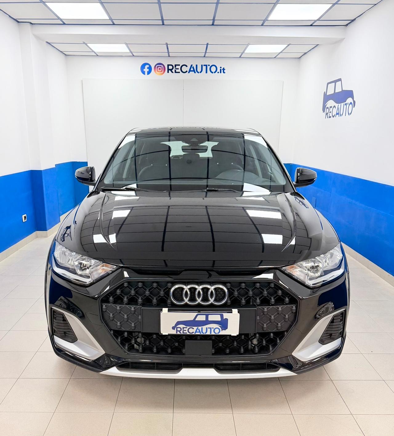 Audi A1 allstreet 35 TFSI S tronic Identity Contrast