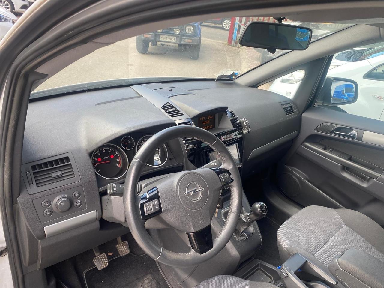 Opel Zafira 1.6 gpl