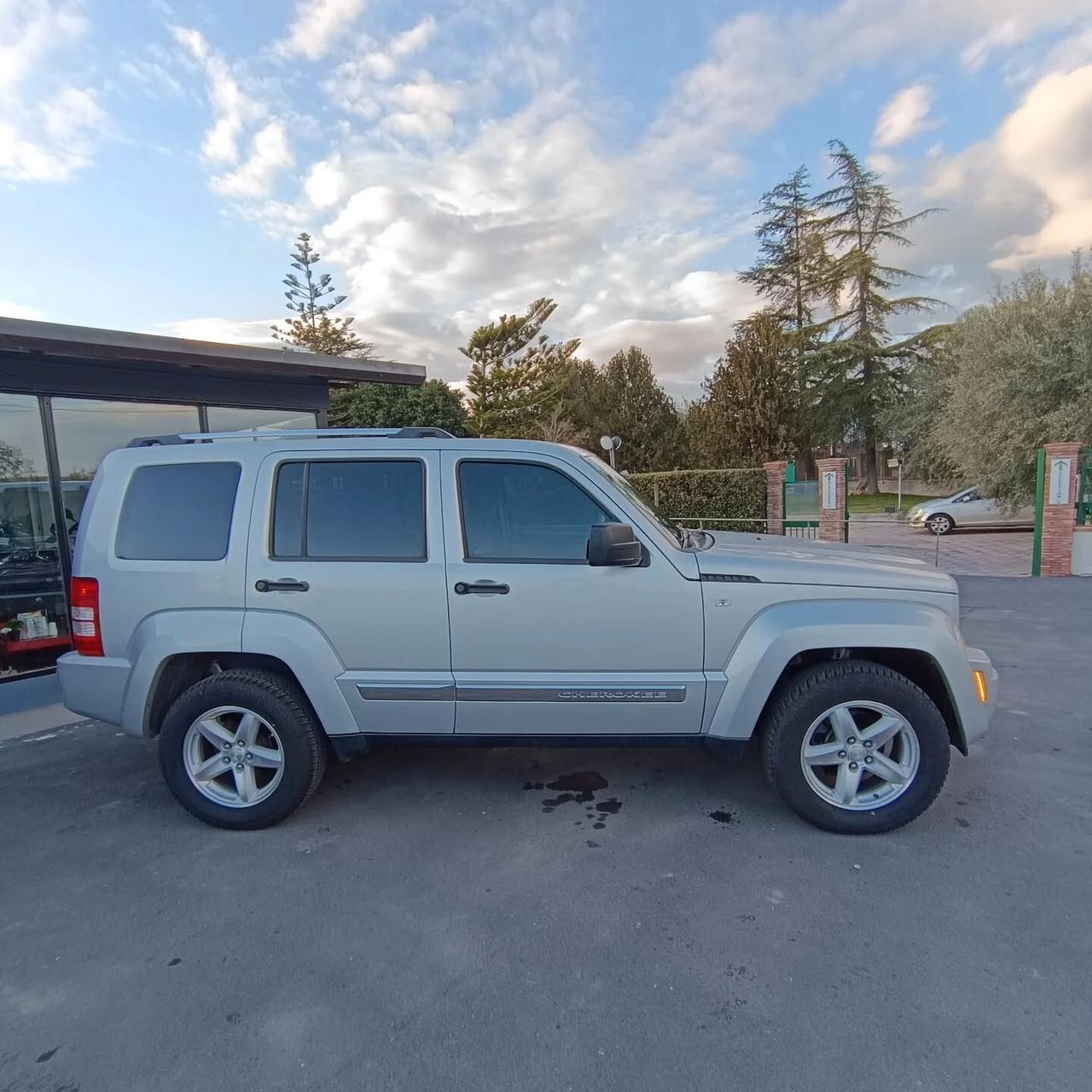 Jeep Cherokee 2.8 CRD DPF Limited Auto