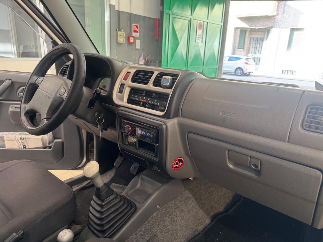 Suzuki Jimny 1.3i 16V cat 4WD JLX