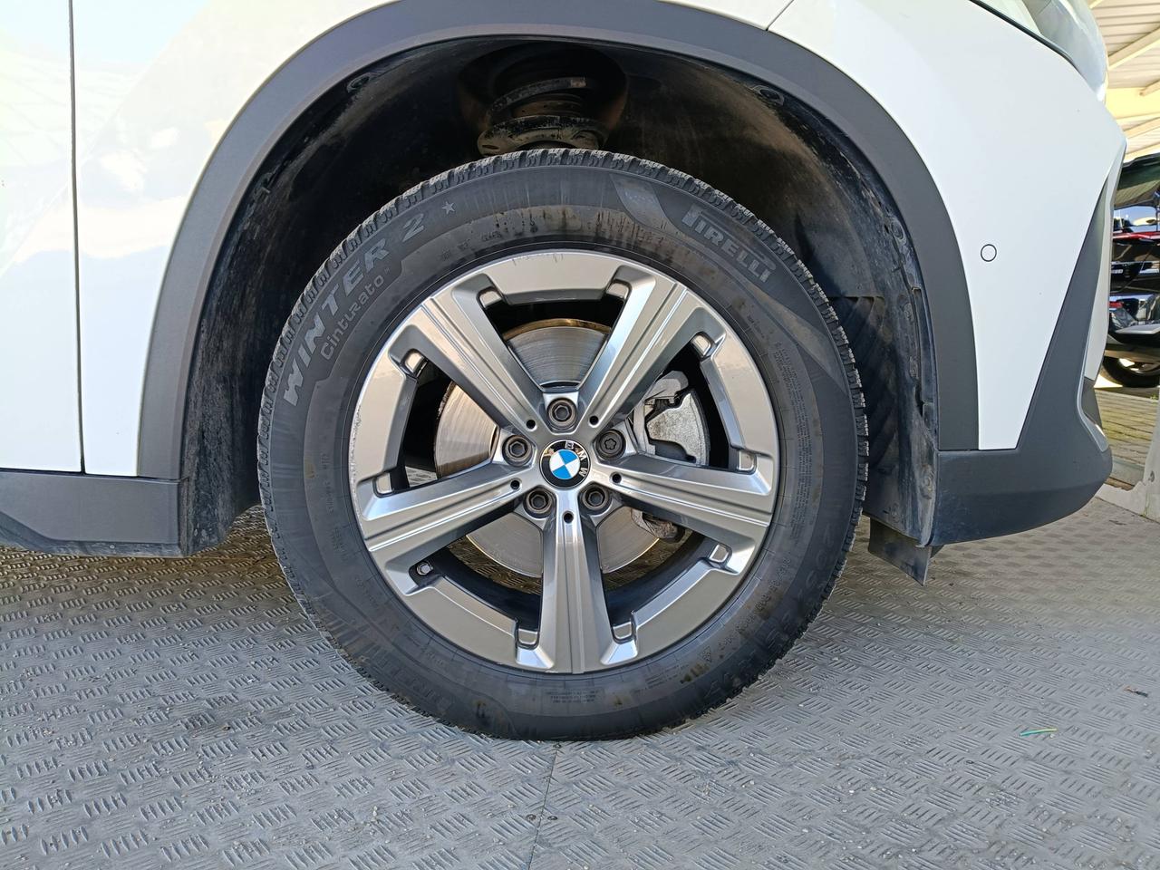 BMW X1 U11 - X1 sdrive18d X-Line auto