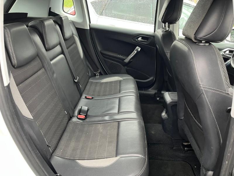 PEUGEOT 2008 PureTech 82 Allure