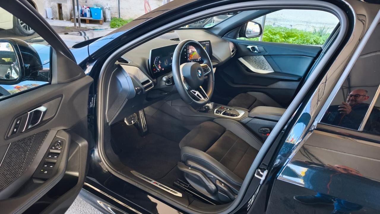 Bmw 118 118d 5p. MSport Design