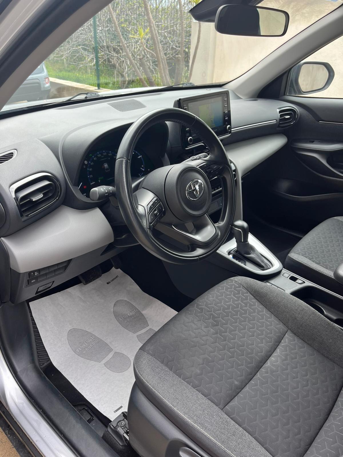 Toyota Yaris Cross 1.5 Hybrid 5p. E-CVT Business