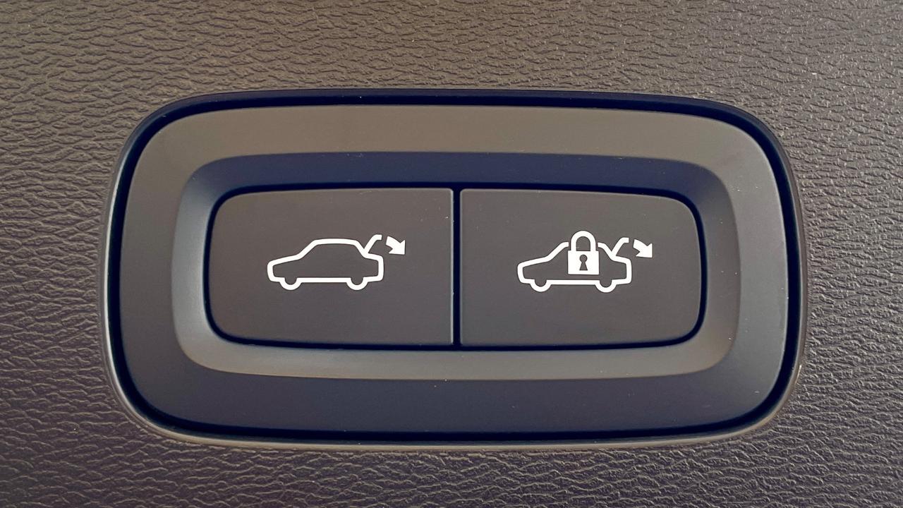 VOLVO V60 B4 2.0 PLUS BRIGHT 197CV - VIRTUAL COCKPIT, FULL LED