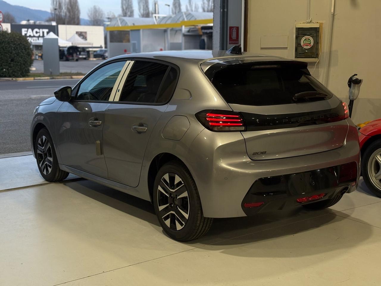 Peugeot 208 PureTech 100 Stop&Start 5 porte Allure