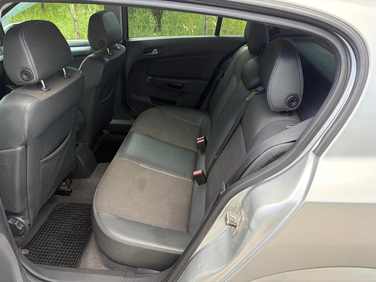 Opel Astra 1.7 CDTI 110CV 5 porte Cosmo