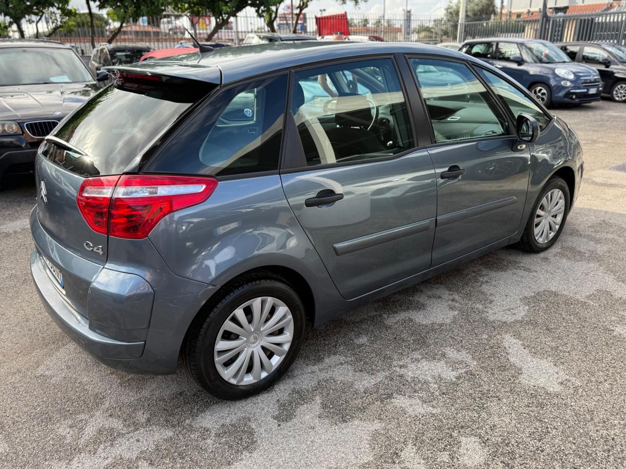 Citroen C4 picasso 1.8 gpl elegance