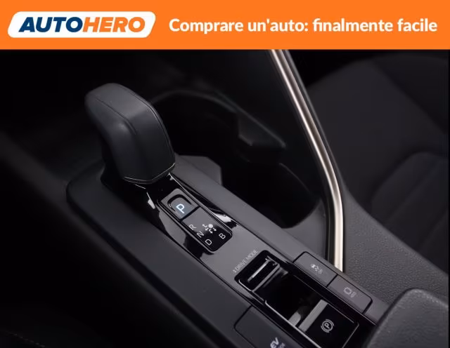 TOYOTA C-HR 2.0 Hybrid E-CVT Trend