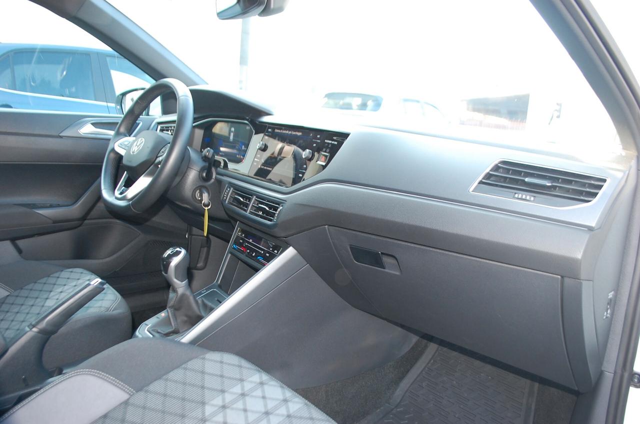 Volkswagen Polo 1.0 tsi R-Line 95CV Uff Italy Led USB Clima Radar