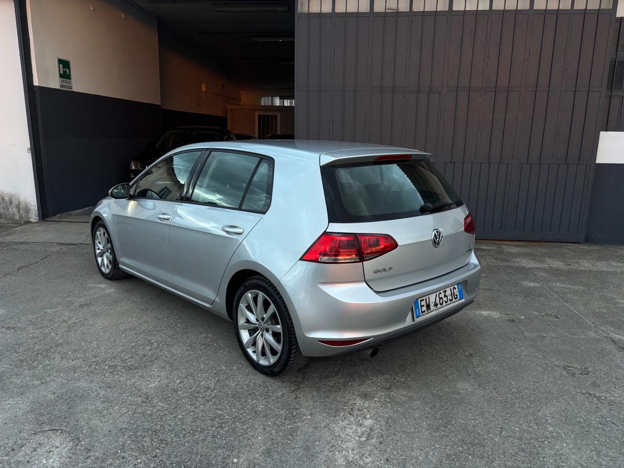 Volkswagen Golf 1.6 TDI. Highline. Garanzia 12mesi
