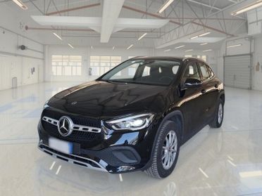 MERCEDES-BENZ GLA 180 AUTOMATIC BUSINESS EXTRA CROSSOVER
