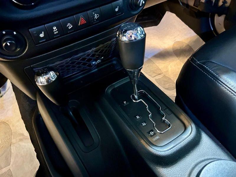 Jeep Wrangler Wrangler Unlimited 2.8 CRD DPF Sahara Auto