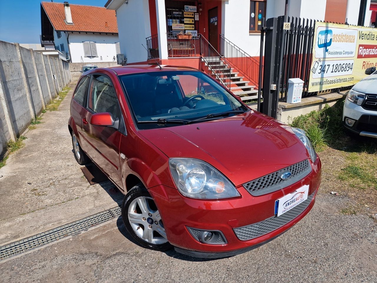 Ford Fiesta 1.2 16V 3p. Ghia PER NEOPATENTATI