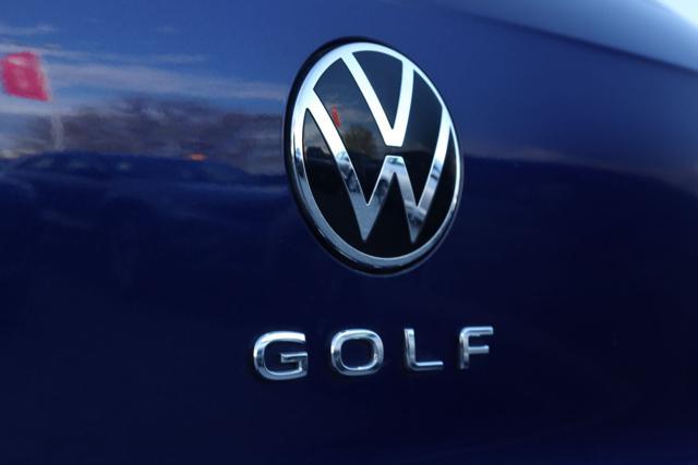 VOLKSWAGEN Golf 1.0 eTSI EVO DSG Life