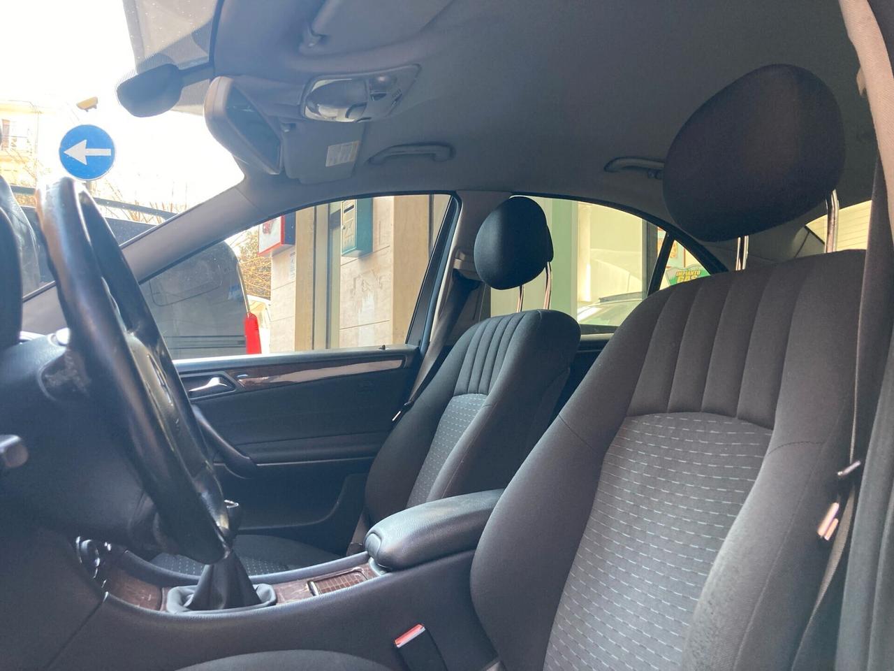 Mercedes-benz C 200 CDi -X NEOPATENTATI- 2004