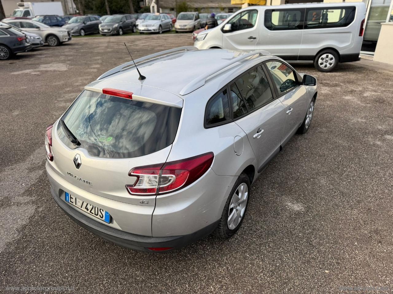 RENAULT Mégane 1.5 dCi 110 CV SporTour DYNAMIQUE