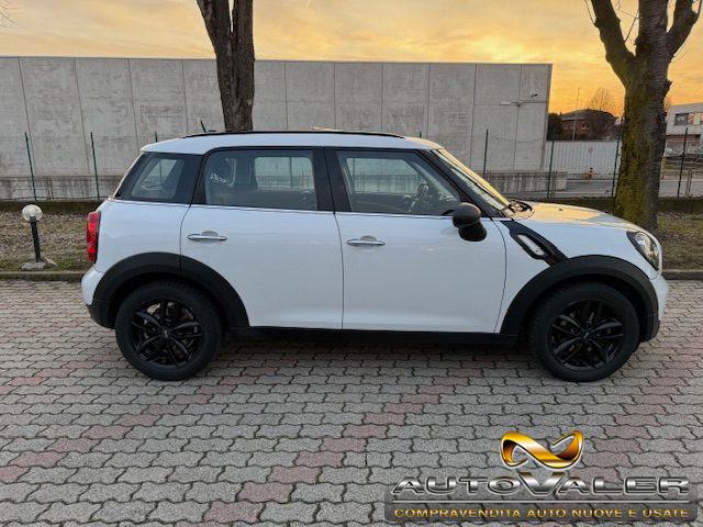 MINI Countryman Mini One SD blackyard