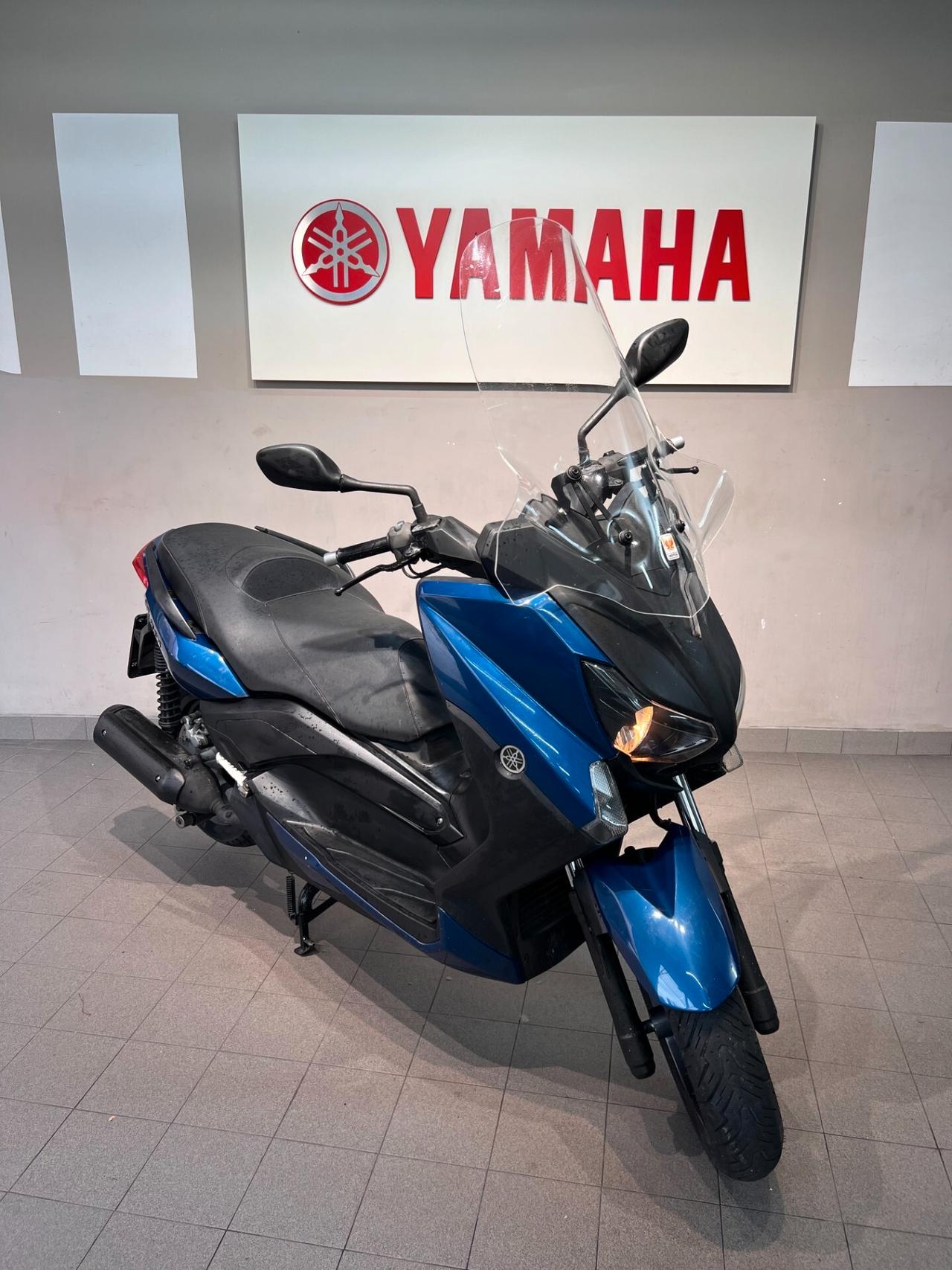 Yamaha X-Max 250