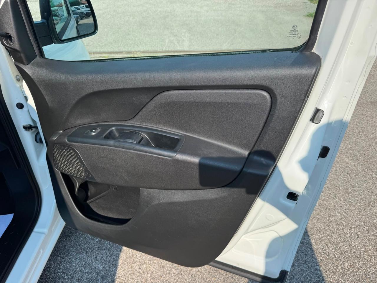 Fiat Doblo Doblò 1.6 MJT 105CV S&S PC-TN Cargo Lounge