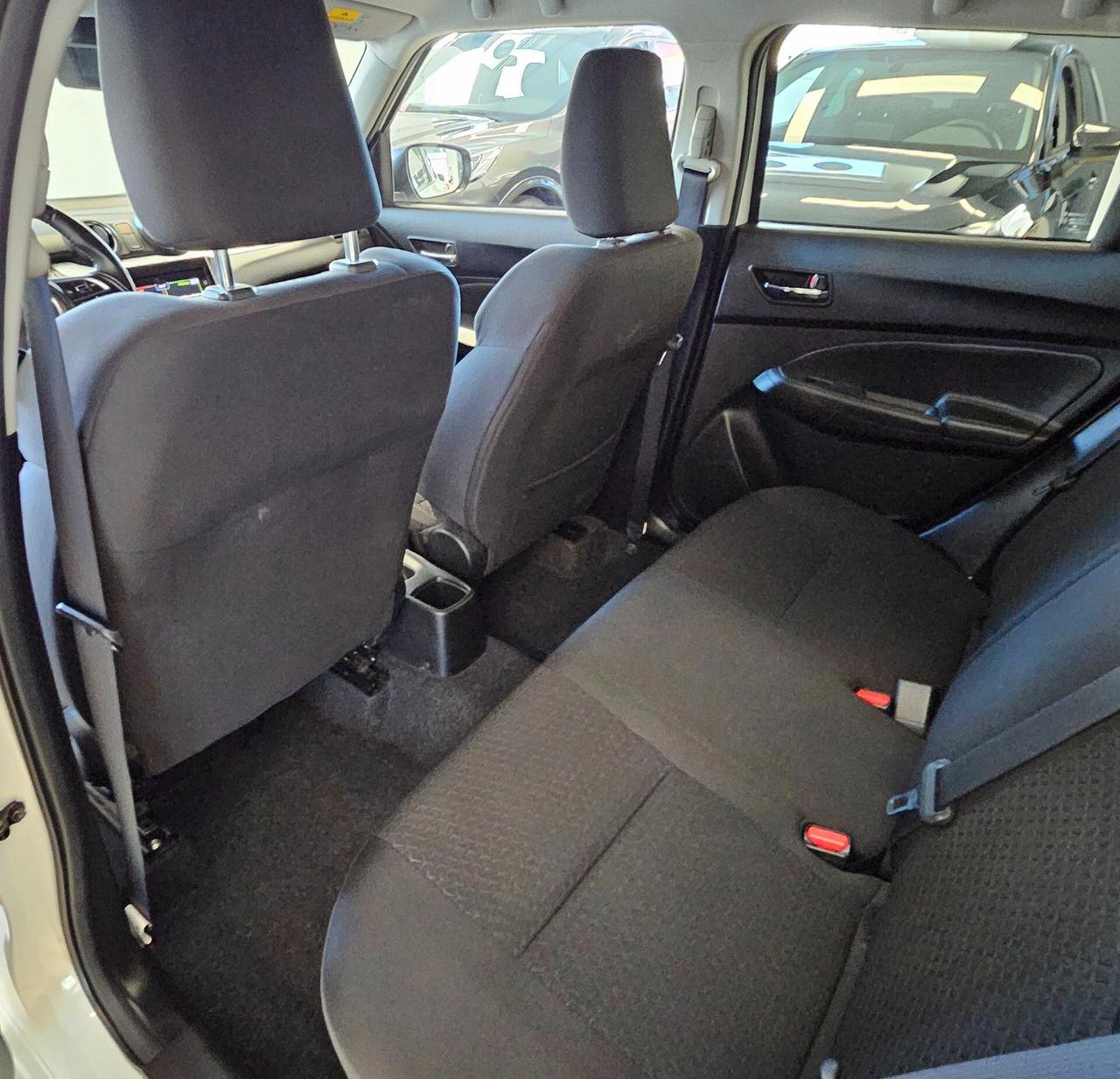 Suzuki Swift 1.2 Hybrid Top