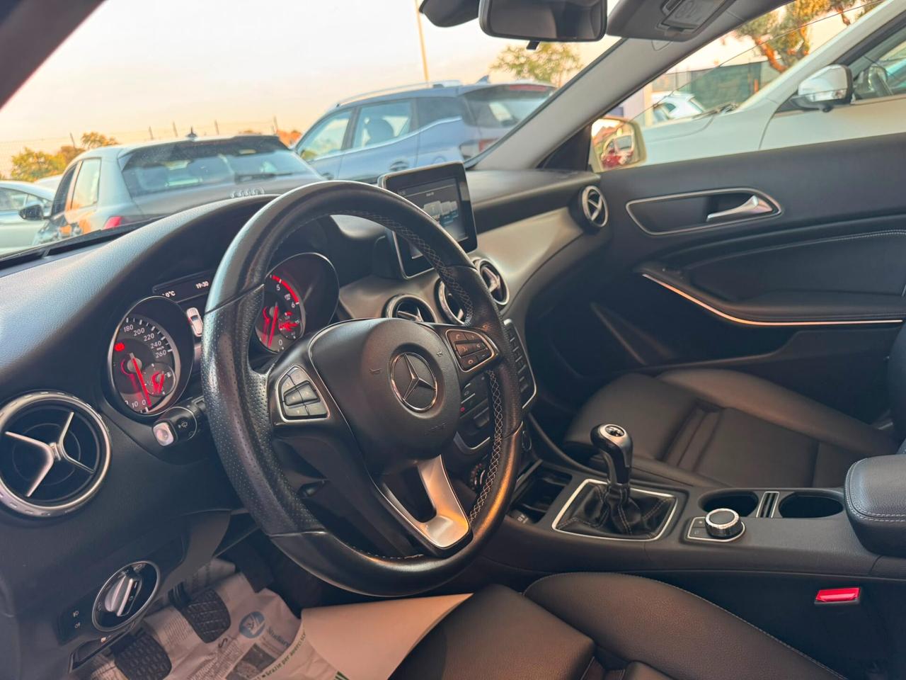 Mercedes-benz GLA 200 d Sport