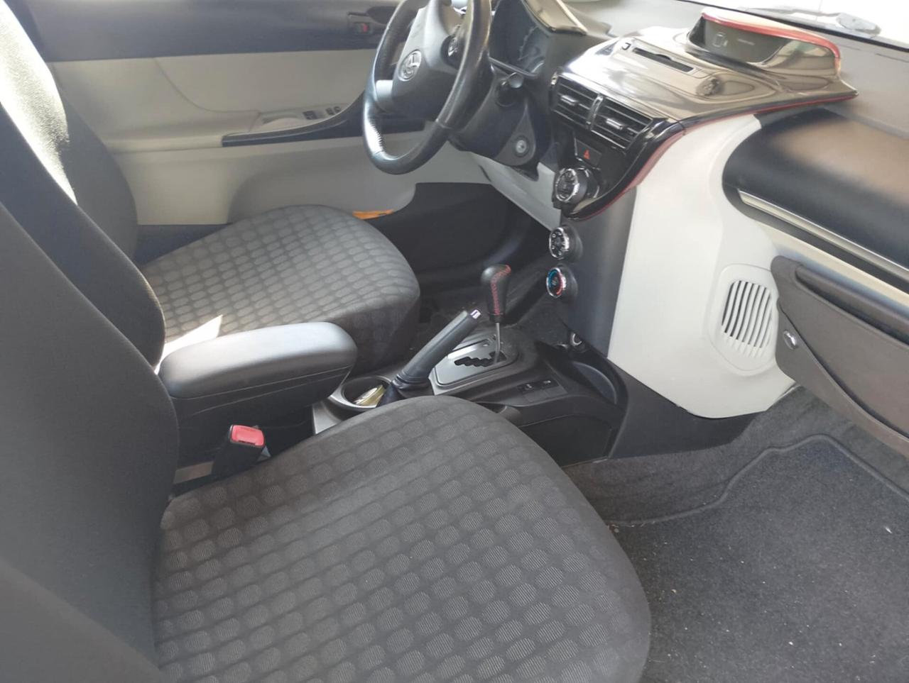 Toyota iQ 1.0 High