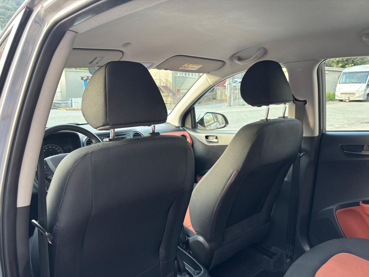 HYUNDAI i10 1.0 BENZINA 5 PORTE PERFETTA 5 POSTI NEOPATENTATI