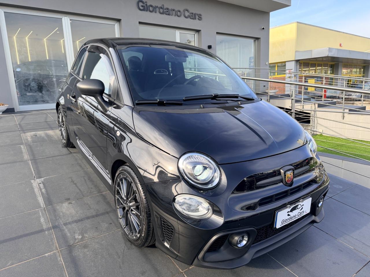 Abarth 595 1.4 Turbo T-Jet 165 CV black edition