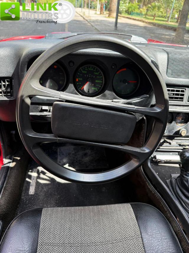 PORSCHE 924 2.0